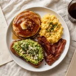Maranna brunch à Nice : carte à composer, pancakes, œufs et café