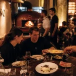 Table au Palatino restaurant Bordeaux, burrata et vin dans une osteria italienne à Bordeaux